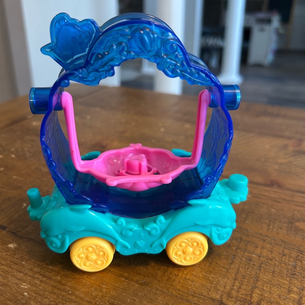 Fisher Price Little People Ariel’s parade float as is